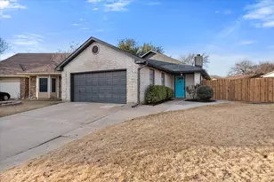 3624 Riverhead Dr, Arlington, TX 76015 - Photo 2