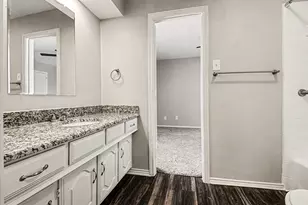 1950 Westminster Dr, Carrollton, TX 75007 - Photo 20