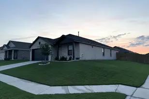 1650 Woodbrook Ln, Hutchins, TX 75141 - Photo 4