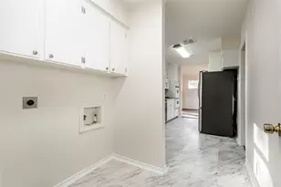 6908 Wake Forrest Dr, Dallas, TX 75214 - Photo 14