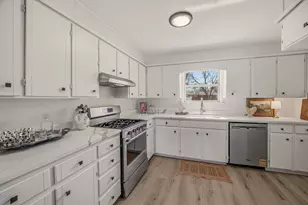 130 Omaha, Stephenville, TX 76401 - Photo 8