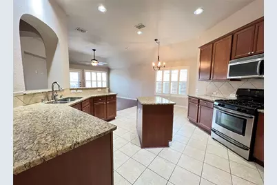 505 Maverick Drive, Lake Dallas, TX 75065 - Photo 4