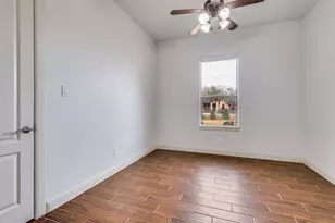 10009 Allen Mill Ct, Fort Worth, TX 76135 - Photo 32