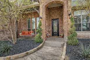 10009 Allen Mill Ct, Fort Worth, TX 76135 - Photo 4