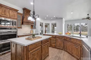 10009 Allen Mill Ct, Fort Worth, TX 76135 - Photo 8