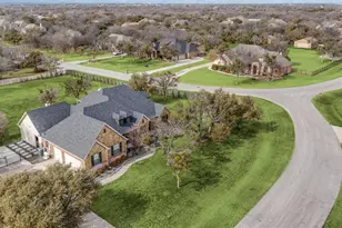 10009 Allen Mill Ct, Fort Worth, TX 76135 - Photo 2