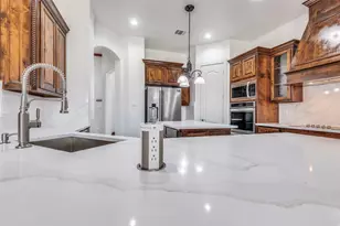 10009 Allen Mill Ct, Fort Worth, TX 76135 - Photo 24