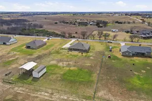 6472 County Rd 913, Godley, TX 76044 - Photo 38