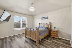 921 John Kennedy Dr, Saginaw, TX 76179 - Photo 16