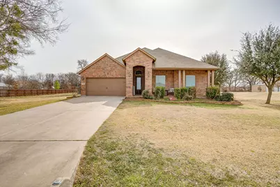 132 Creekwood Ranch Road, Azle, TX 76020 - Photo 4