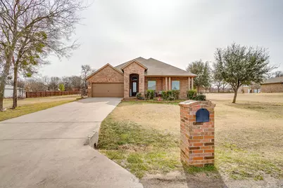 132 Creekwood Ranch Road, Azle, TX 76020 - Photo 2