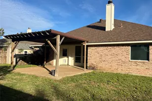 221 Rose Ave, Cleburne, TX 76033 - Photo 4