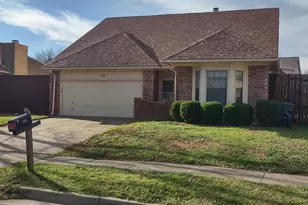 3508 Alexandria Dr, Arlington, TX 76015 - Photo 2