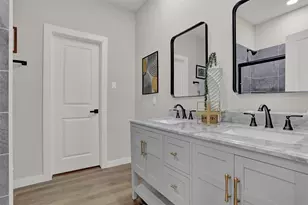 705 E Hanna St, Denison, TX 75021 - Photo 14