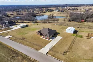 3021 Alvin Ct, Cleburne, TX 76031 - Photo 22