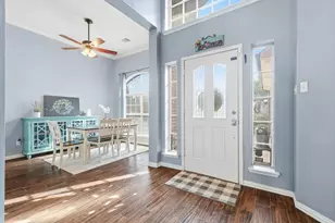 3201 Rocky Mountain Dr, Plano, TX 75025 - Photo 2