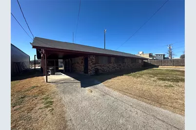 111 E Spence Street, Sulphur Springs, TX 75482 - Photo 2