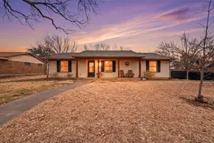 102 N Valley St, Red Oak, TX 75154 - Photo 1