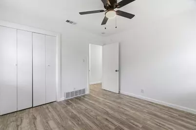 2009 Barton Drive, Arlington, TX 76010 - Photo 18