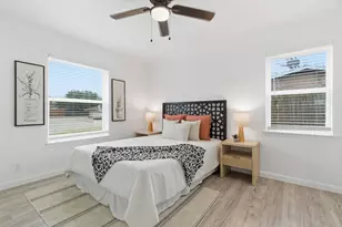 2009 Barton Dr, Arlington, TX 76010 - Photo 12