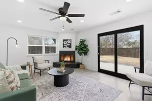 2009 Barton Dr, Arlington, TX 76010 - Photo 6