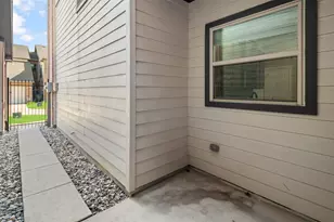 4245-B Swan Forest Dr, Carrollton, TX 75010 - Photo 22