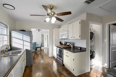 305 Cheyenne Drive, Runaway Bay, TX 76426 - Photo 8