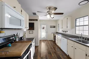 305 Cheyenne Dr, Runaway Bay, TX 76426 - Photo 6