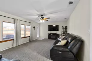 305 Cheyenne Dr, Runaway Bay, TX 76426 - Photo 26