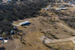 305 Cheyenne Dr, Runaway Bay, TX 76426 - Photo 32