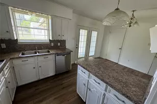 130 Seaside Dr, Gun Barrel City, TX 75156 - Photo 18