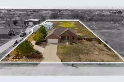 10800 Hunter Drive, Justin, TX 76247 - Photo 2