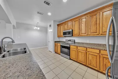 10800 Hunter Drive, Justin, TX 76247 - Photo 10