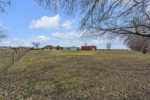 10800 Hunter Dr, Justin, TX 76247 - Photo 26