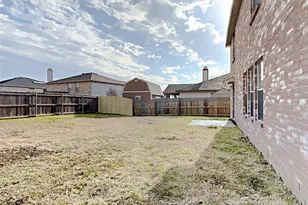 6054 Susanna Dr, Grand Prairie, TX 75052 - Photo 18