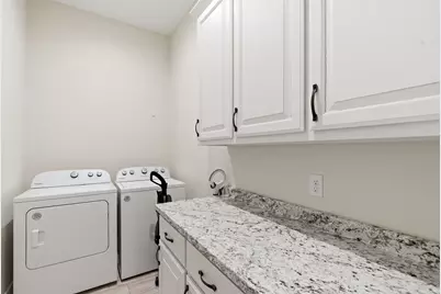 2201 Springhill Court, Mineral Wells, TX 76067 - Photo 10