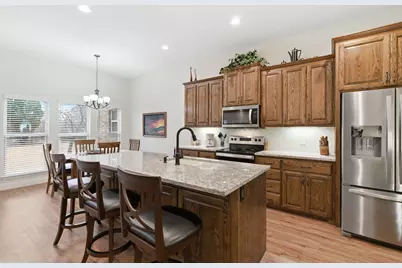 2201 Springhill Court, Mineral Wells, TX 76067 - Photo 6