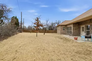 2201 Springhill Ct, Mineral Wells, TX 76067 - Photo 28