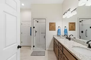 2201 Springhill Ct, Mineral Wells, TX 76067 - Photo 8