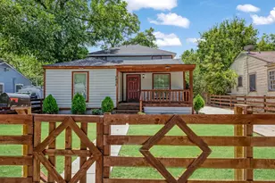 2438 Lea Crest Dr, Dallas, TX 75216 - Photo 2