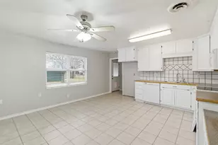 1710 Kay Ave, Bridgeport, TX 76426 - Photo 4