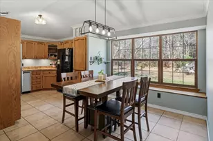 2004 W Spanish Trail Dr, Granbury, TX 76048 - Photo 18