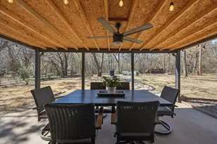 2004 W Spanish Trail Dr, Granbury, TX 76048 - Photo 34