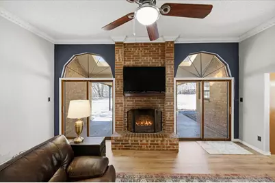 2004 W Spanish Trail Drive, Granbury, TX 76048 - Photo 14