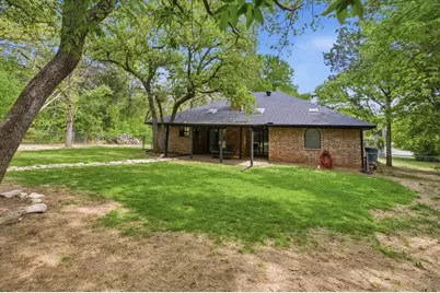 2004 W Spanish Trail Drive, Granbury, TX 76048 - Photo 38