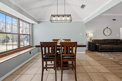 2004 W Spanish Trail Drive, Granbury, TX 76048 - Photo 16