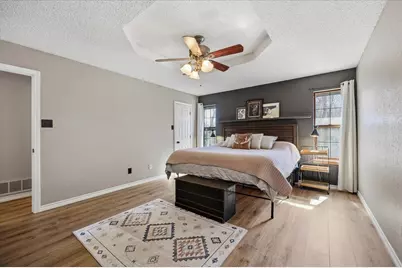 2004 W Spanish Trail Drive, Granbury, TX 76048 - Photo 6