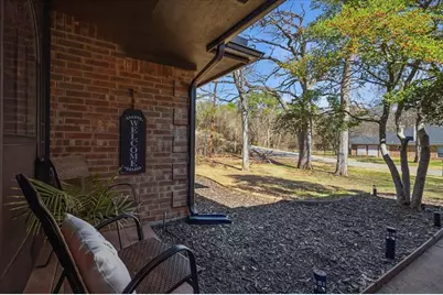 2004 W Spanish Trail Drive, Granbury, TX 76048 - Photo 6