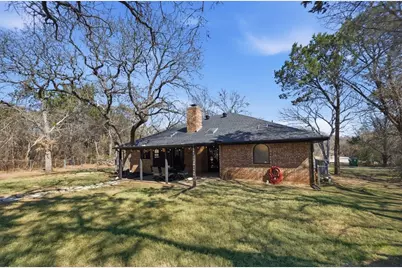 2004 W Spanish Trail Drive, Granbury, TX 76048 - Photo 36