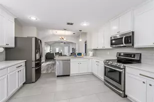 5505 Thunder Bay Dr, Forest Hill, TX 76119 - Photo 10